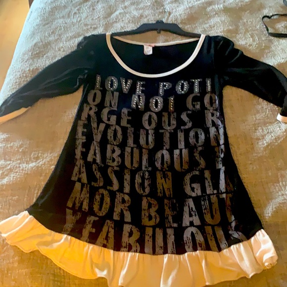 Blouse with words - Picture 2 of 2